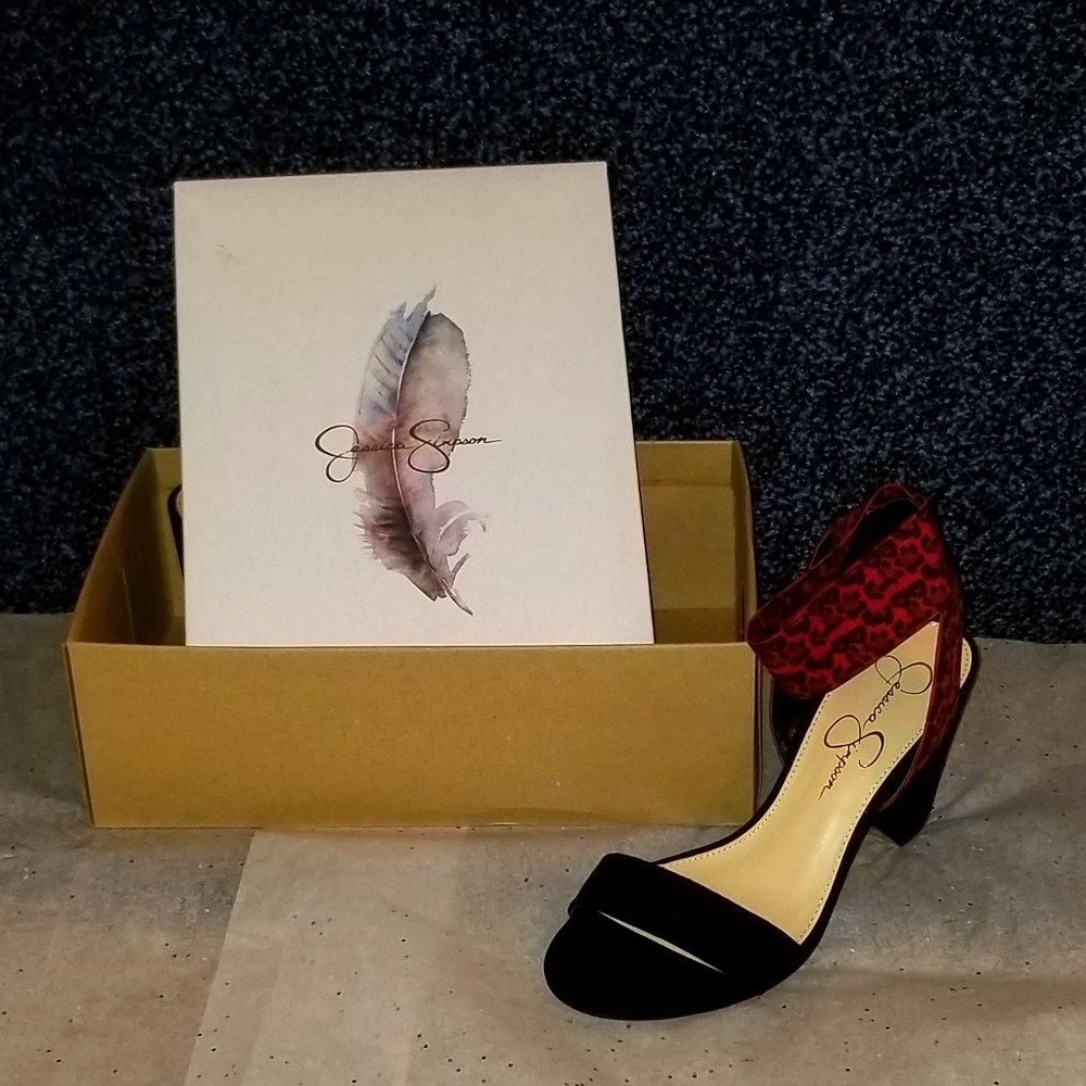 Jessica Simpson Wedges